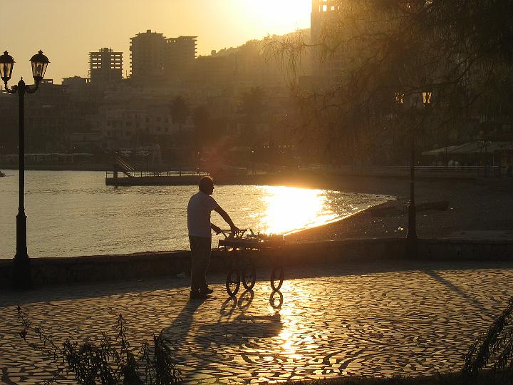 amg_1448.jpg - Sarande boulevard