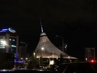 Khan Shatyr, shopping mall