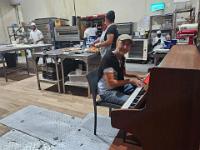 piano in bakery