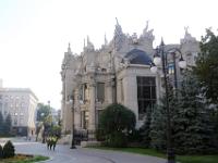 House with Chimaeras, Budynok z khymeramy, is an Art Nouveau building