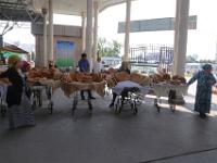 Uzbek bread or naan sellers